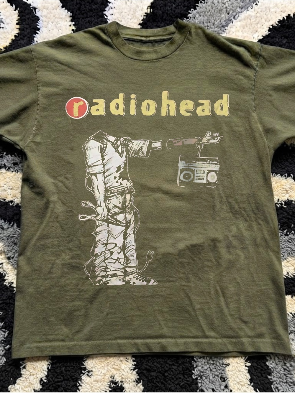 Gildan Olive Green Radiohead Graphic Tee